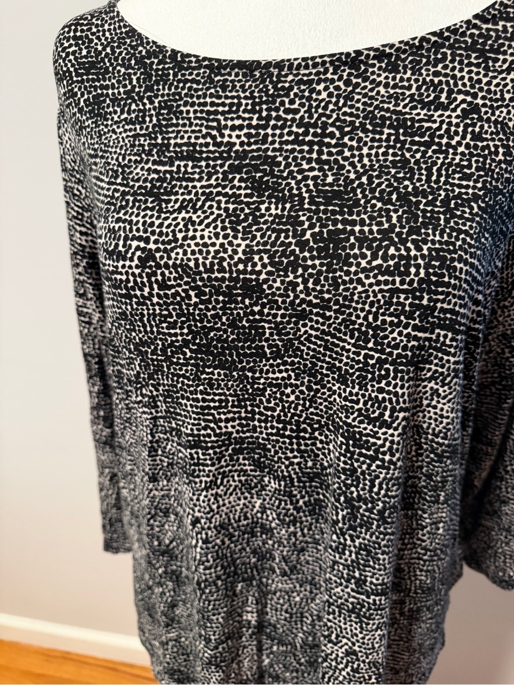 Black & White Crew Neck Patterned Versatile Everyday Top